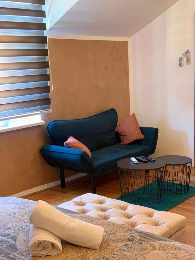 Delux Apartmani Пожареваць Екстер'єр фото