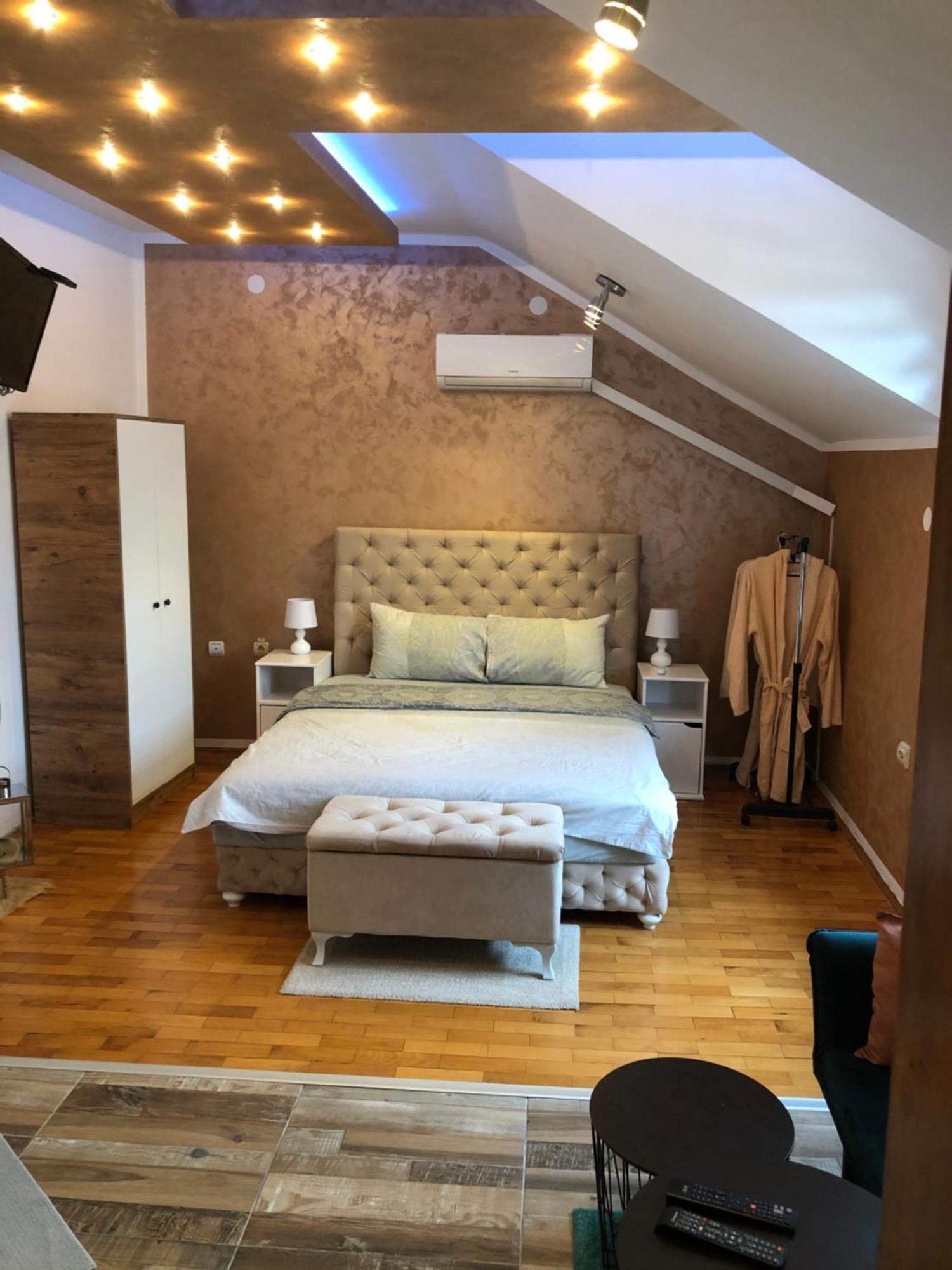Delux Apartmani Пожареваць Екстер'єр фото